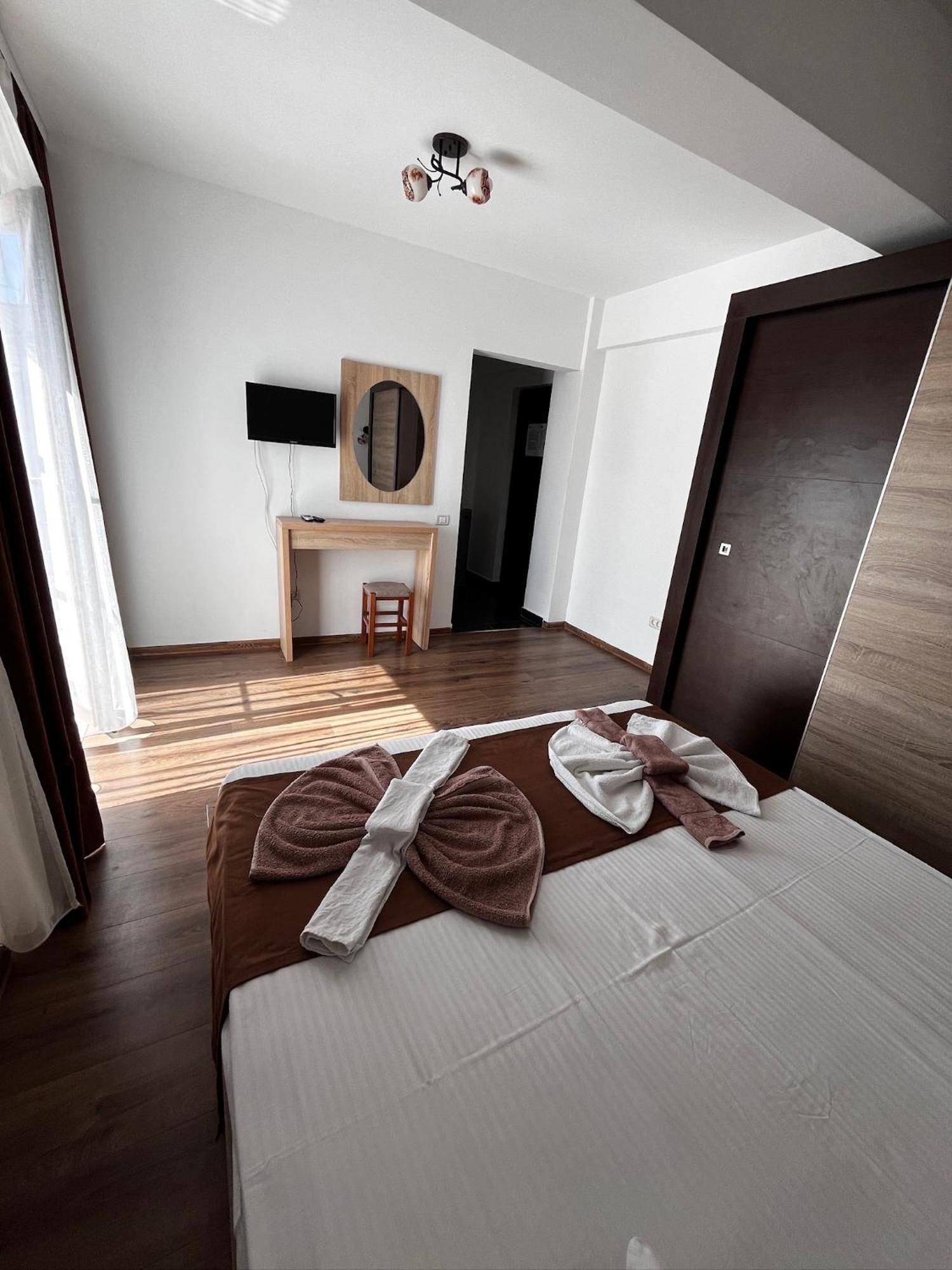 Elegance Hotel Costinesti Exterior photo