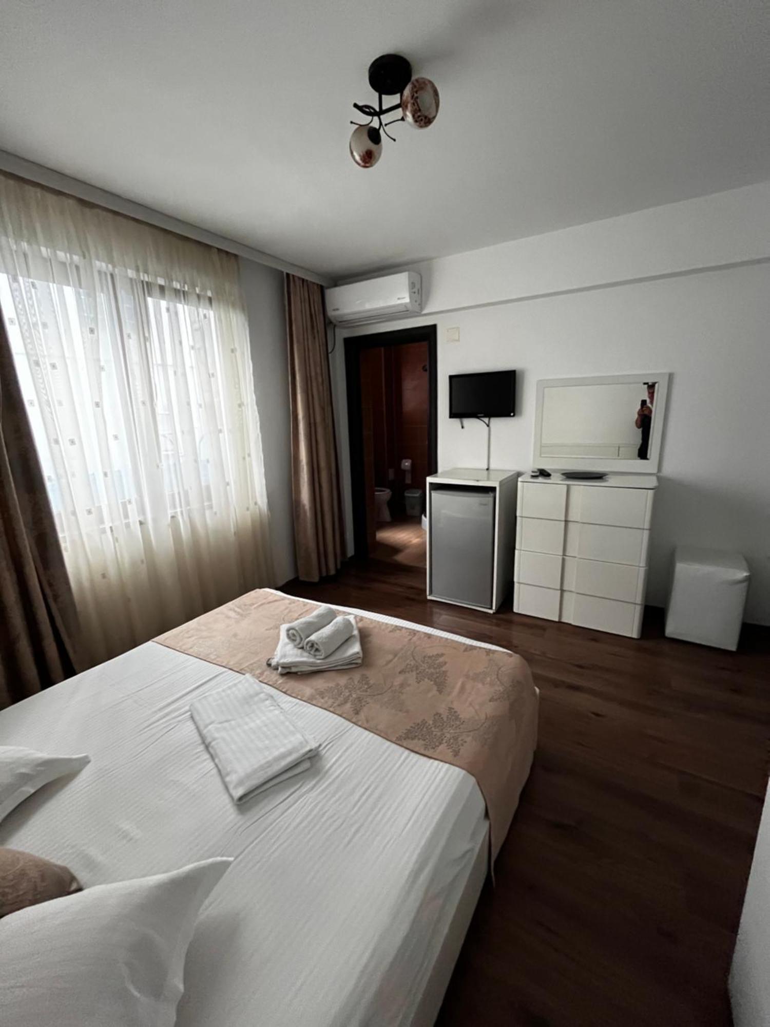 Elegance Hotel Costinesti Exterior photo